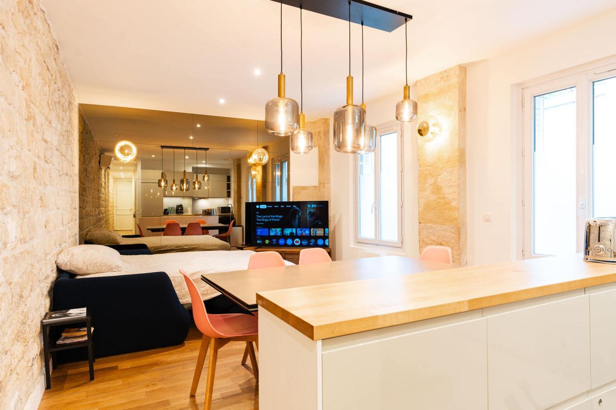 Loft 4 Bedroom Montmartre Pigalle Ac By Lcc Agency Paris Exterior foto
